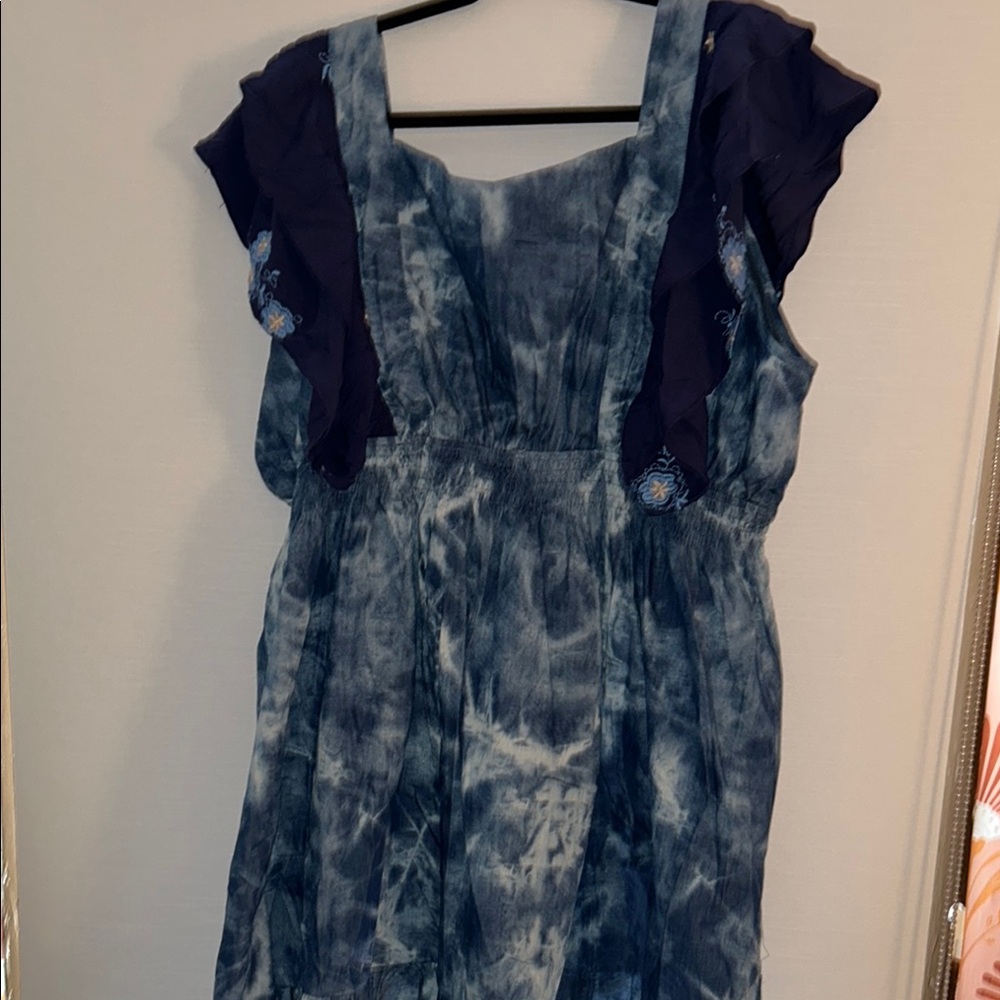 NWT Blue and White Flutter Sleeve Dress